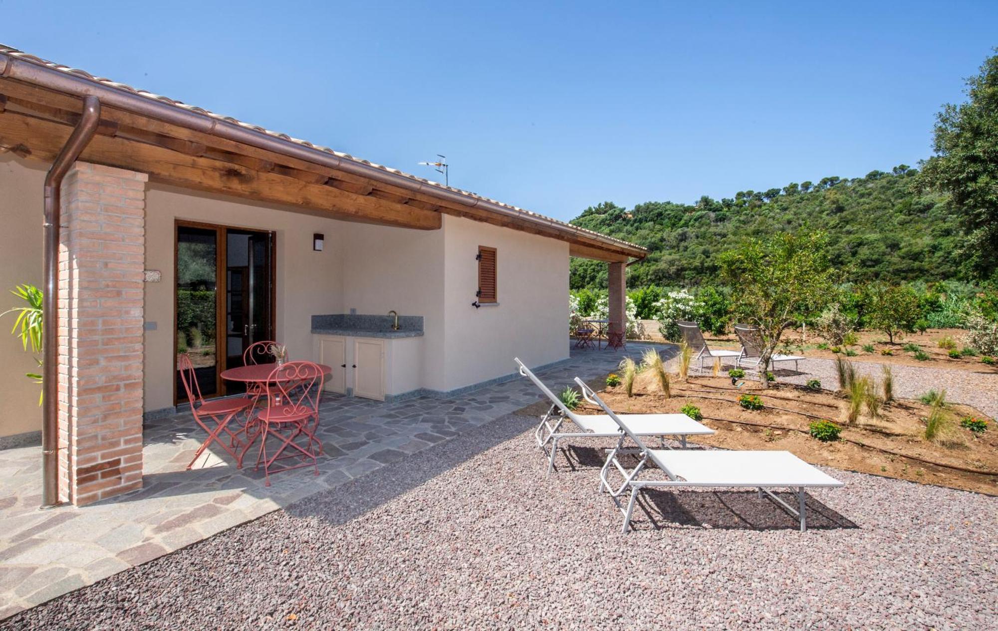 Agriturismo La Sassicaia Кастильоне дела Пеская Екстериор снимка